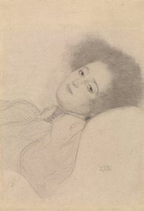 Portret młodej kobiety leżącej